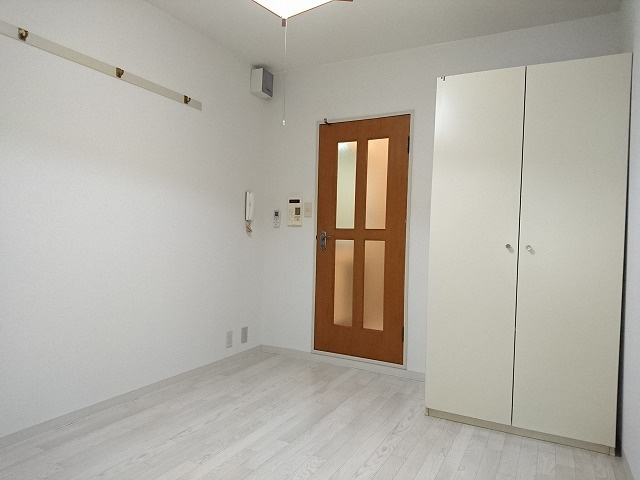 【居間・リビング】 | シティハイツ下新庄 | きれいなフローリングのお部屋です