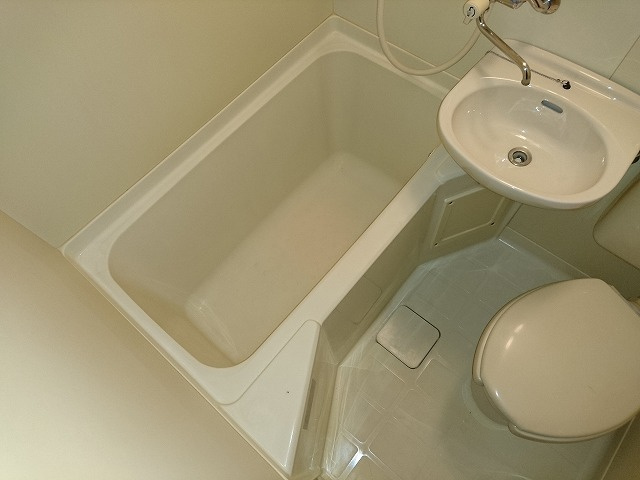 【浴室】 | シティハイツ下新庄 | ユニットバスです