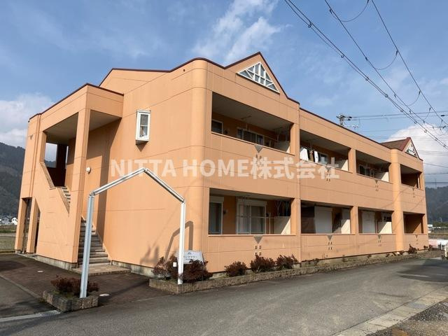 サンフラワーの外観|角部屋・南向き＊暖かみのある外観です☆彡