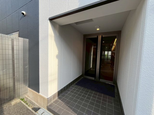 シャンテ本山のエントランス