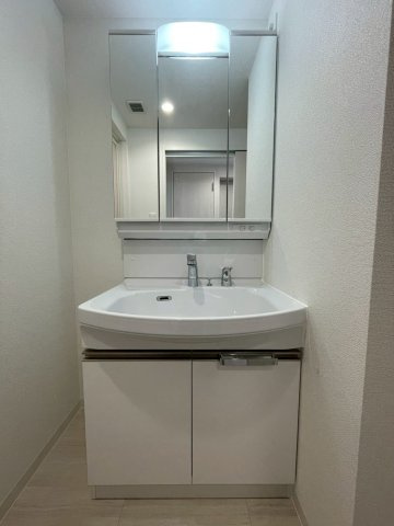 ソルテラスOSAKA緑橋クレアストの洗面所