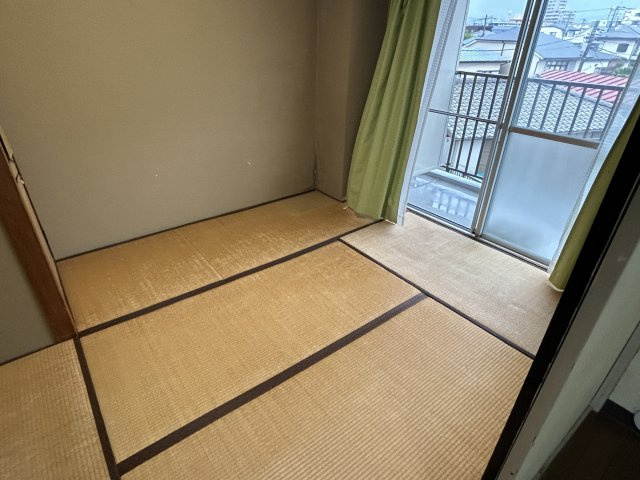【和室】 | ヴィラ平作茶屋 中古マンション XM05931 | ヴィラ平作茶屋　和室6帖　リフォーム前