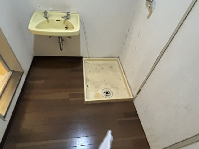 【洗面所】 | ヴィラ平作茶屋 中古マンション XM05931 | ヴィラ平作茶屋　洗面・脱衣所　リフォーム前