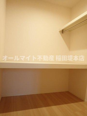 川崎市多摩区宿河原６丁目の賃貸マンションの収納