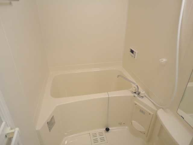 雫（しずく）の浴室