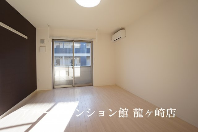 エンプレスⅡの居間・リビング