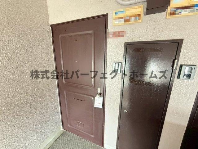 プライブ香里園の玄関|明るい玄関です