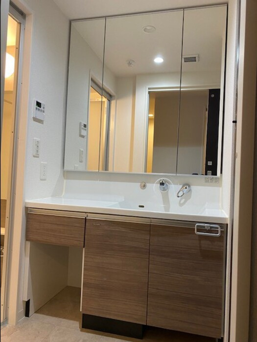 Calmtree上町台の洗面所|同マンション別部屋：参考写真