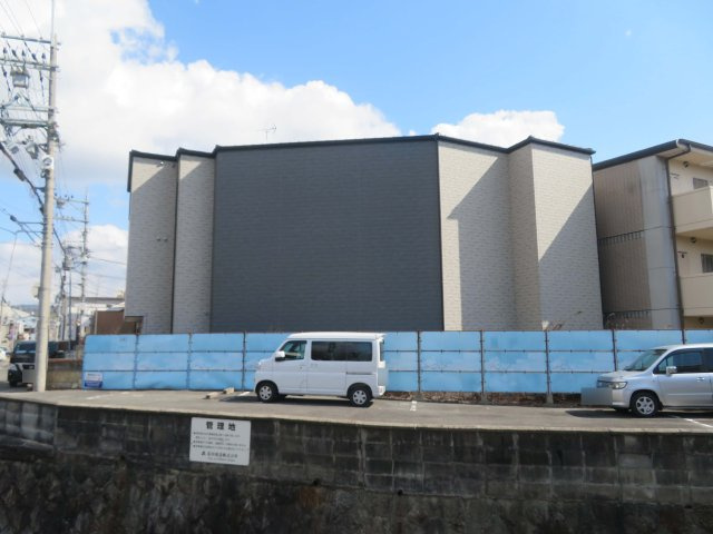 深草仙石屋敷町 新築アパートの外観
