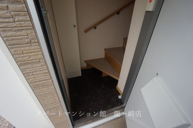 レオネクストアルプスの玄関