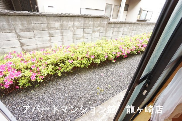 レオパレス霞南のバルコニー