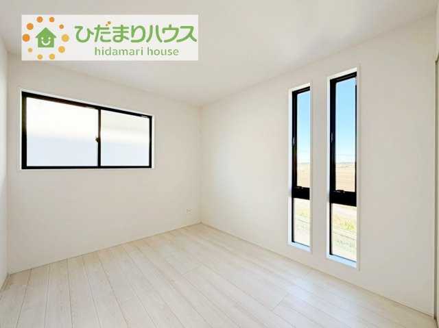 【洋室】 | 我孫子市新木野6期　新築戸建　2号棟 | 机にベットを置けば子供部屋の完成です！