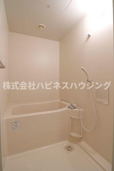 ロイヤルハウスの浴室