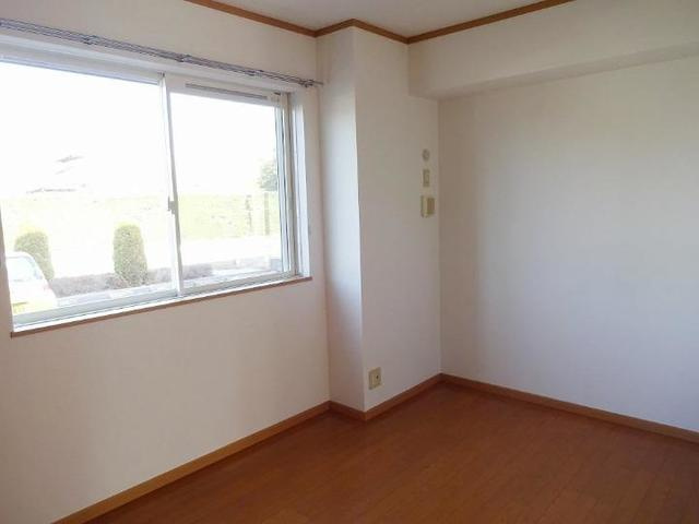 さくらヒルズ中央の寝室