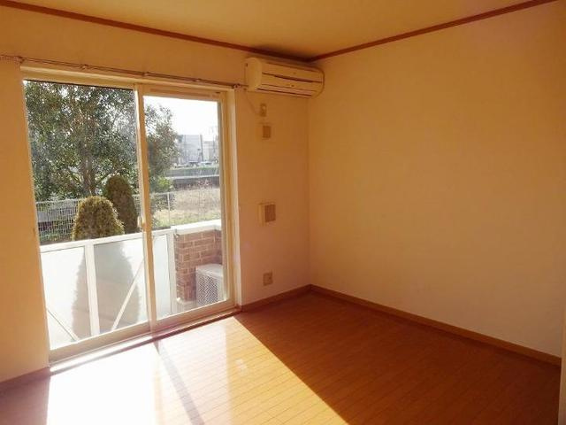 さくらヒルズ中央の居間・リビング