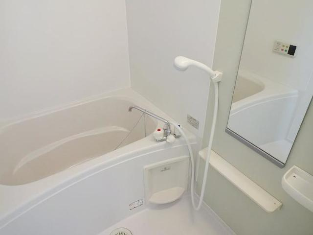 さくらヒルズ中央の浴室