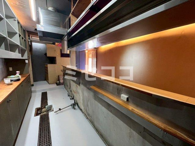 おおきに老松通りビルの内装