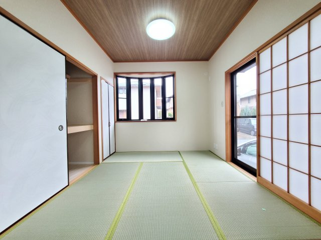 北葛飾郡松伏町　ゆめみ野東2丁目　中古戸建の和室|来客時にも便利な和室付き