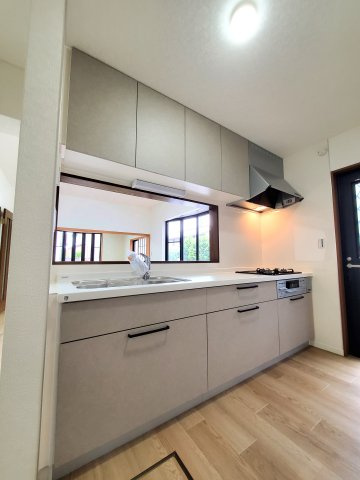 北葛飾郡松伏町　ゆめみ野東2丁目　中古戸建のキッチン|きれいなキッチンです