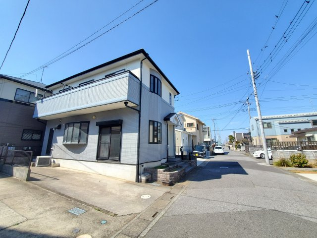 北葛飾郡松伏町　ゆめみ野東2丁目　中古戸建の前面道路含む現地写真|前面道路含む現地写真です