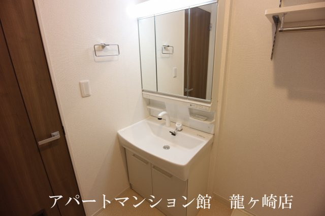 フェニックスBの独立洗面台