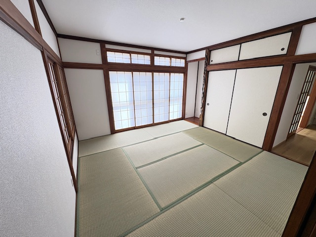 上里町七本木　中古1599の和室