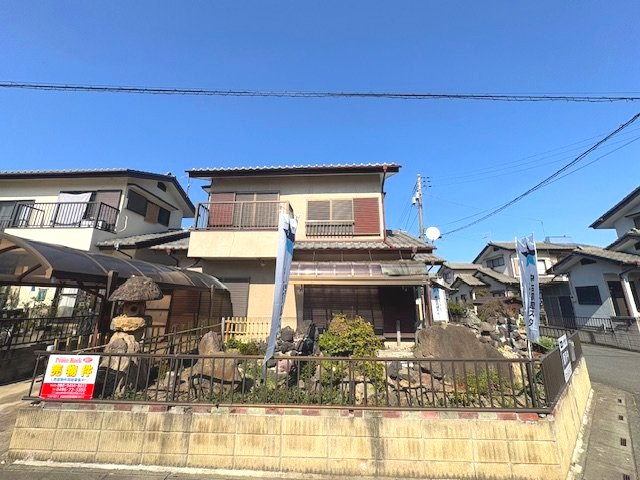上里町七本木　中古1799の前面道路含む現地写真