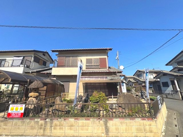 上里町七本木　中古1799の前面道路含む現地写真