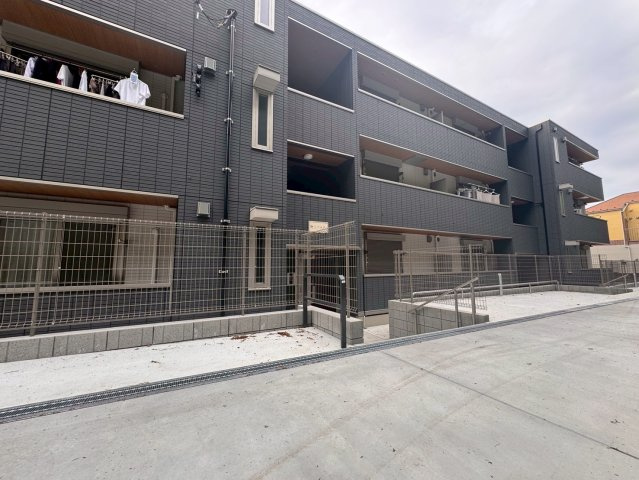 川崎市多摩区宿河原６丁目のアパートの外観