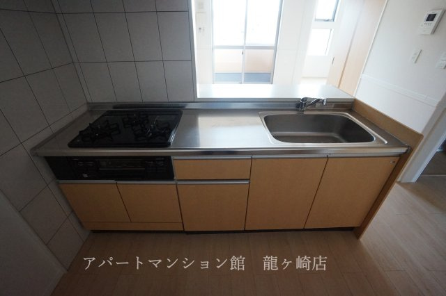 EAST ROCK2（イーストロック）のキッチン|システムキッチン完備♪