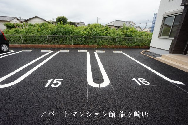 モルガンＢの駐車場