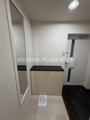 ベルトゥリー若草ANNEXの玄関