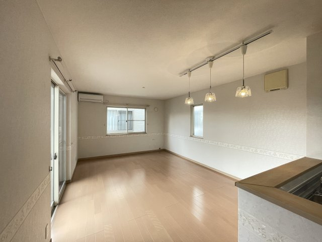 八戸市諏訪３丁目の居間・リビング