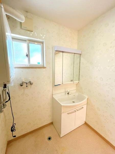 八戸市諏訪３丁目の独立洗面台|【現況販売】洗面所の写真です。