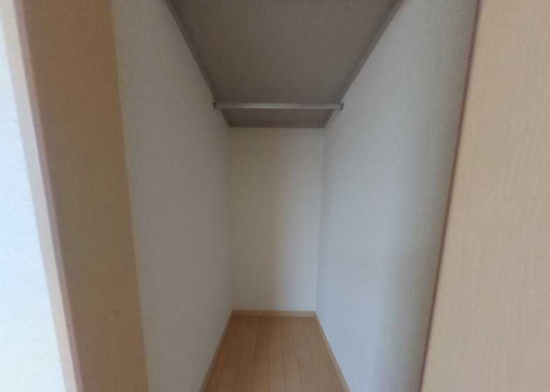 CHS学芸大　リノベーション済　ウォークインクロゼット　南向きの収納