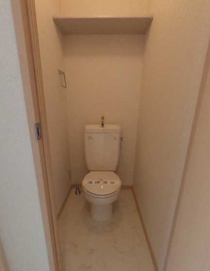 CHS学芸大　リノベーション済　ウォークインクロゼット　南向きのトイレ