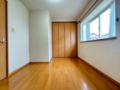 【洋室】 | 茨木市南安威3丁目貸家