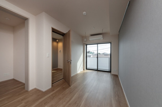 【居間・リビング】 | プラネソシエプラス桜台 | ※写真は同タイプ住戸です。