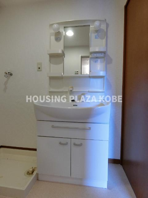 フォーラム城ヶ岡参番館の洗面所