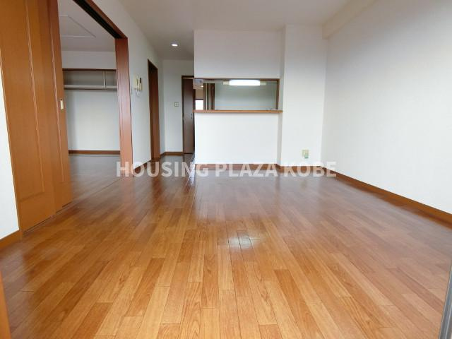 フォーラム城ヶ岡参番館の居間・リビング