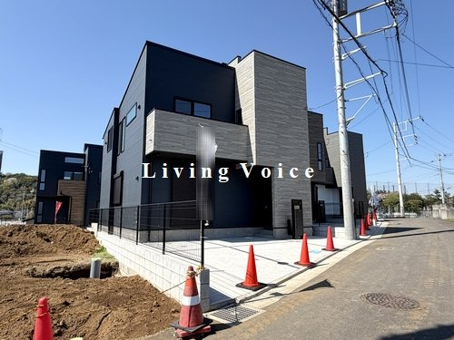 【前面道路含む現地写真】 | 【仲介手数料０円】藤沢市城南5丁目Ⅱ　新築一戸建て　全16棟 | 【仲介手数料０円】藤沢市城南5丁目Ⅱ　新築一戸建て　全16棟