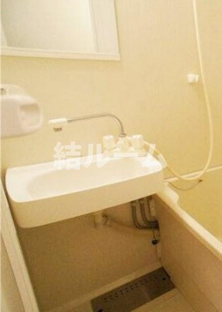 板橋区大原町のアパートの洗面所