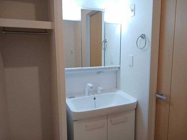 メゾン　クロシェットの洗面所|使いやすい洗面所です