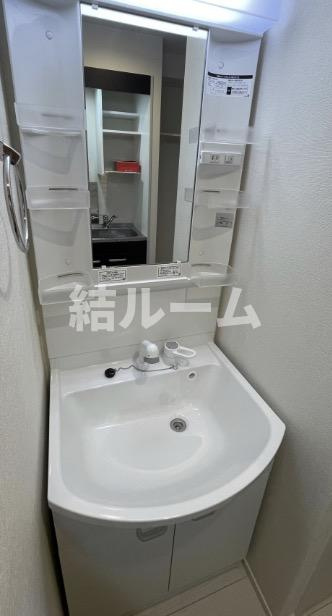 練馬区貫井４丁目のアパートの洗面所