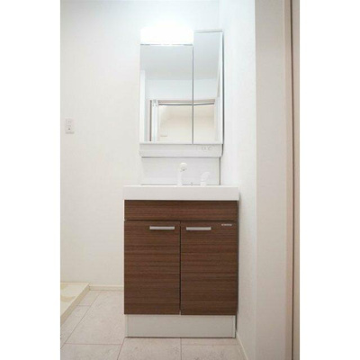 【独立洗面台】 | 荻窪一丁目住宅 | 嬉しい独立洗面台付き。