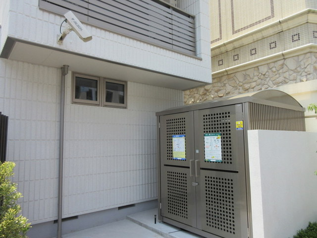 ラ　メゾン　ブランシェのその他共用部分|★防犯カメラと入居者専用ゴミBOX★