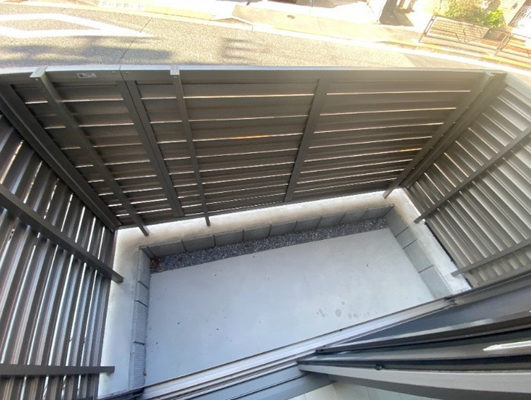 【バルコニー】