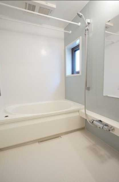 Creliss　高遮音床システム　南東角部屋　駅近の浴室