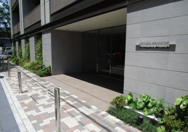 ルフォンブランシェ品川南大井のエントランス