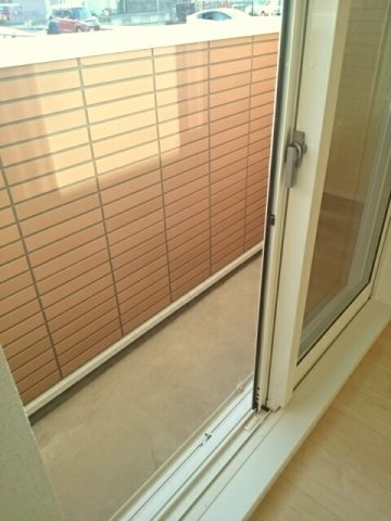 【バルコニー】